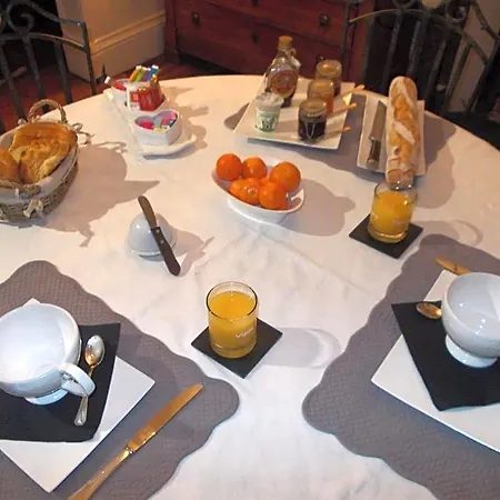 Couette-café La Pause Angevine 3*
